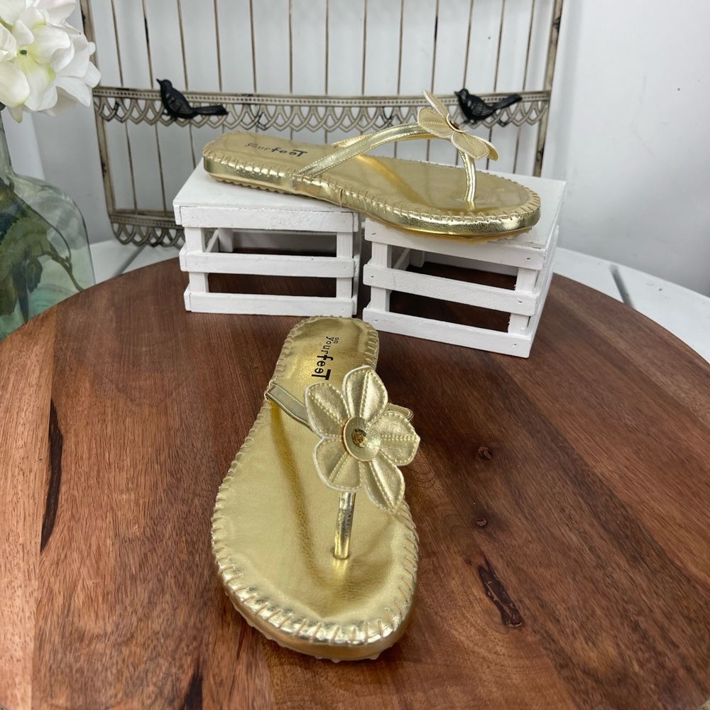 On your feet Bell Womens Slide Thong size 8.5M.